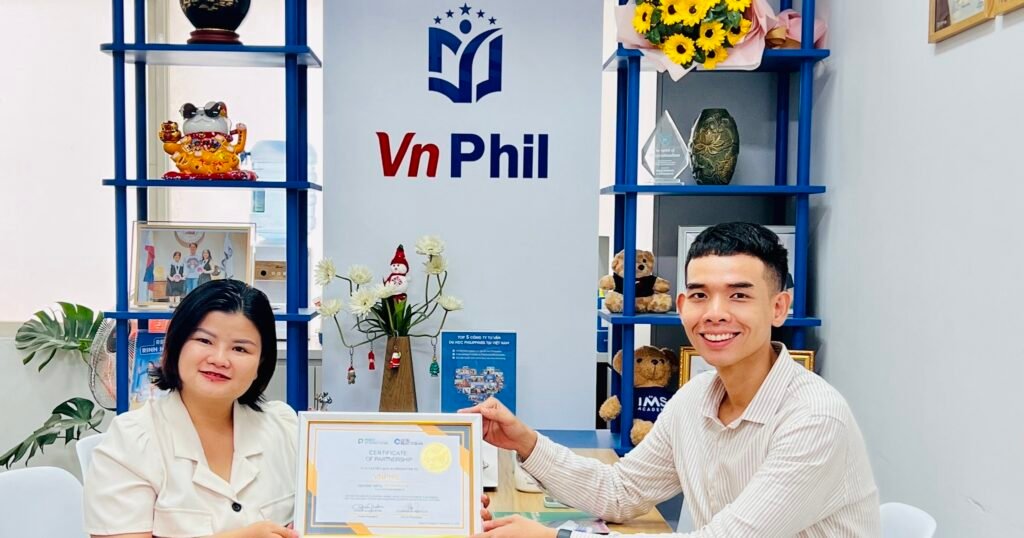Đại diện CBOA - thăm văn phòng VnPhil